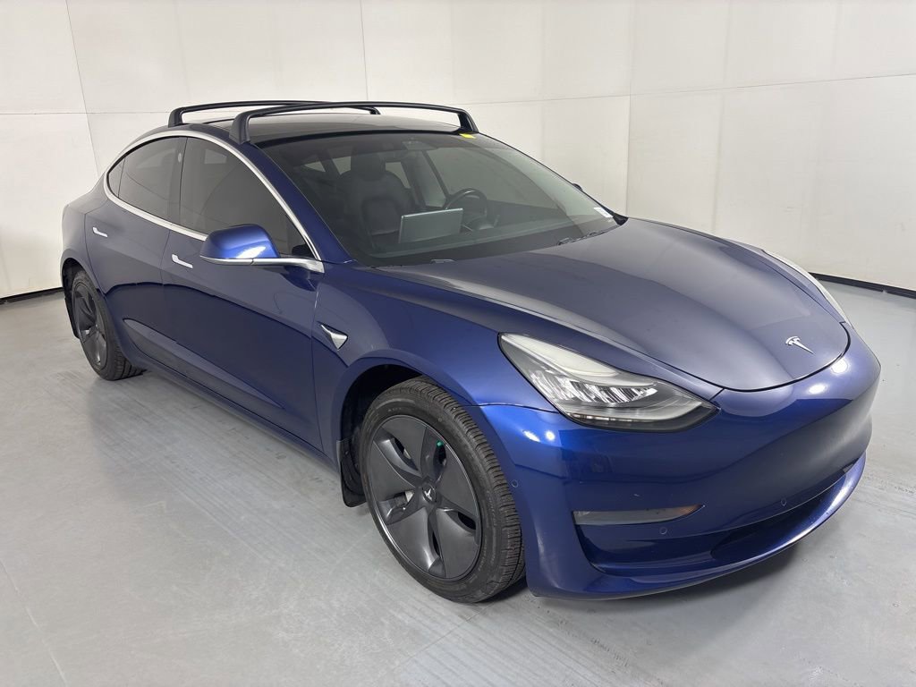 Used 2019 Tesla Model 3 Standard Range Plus image 2
