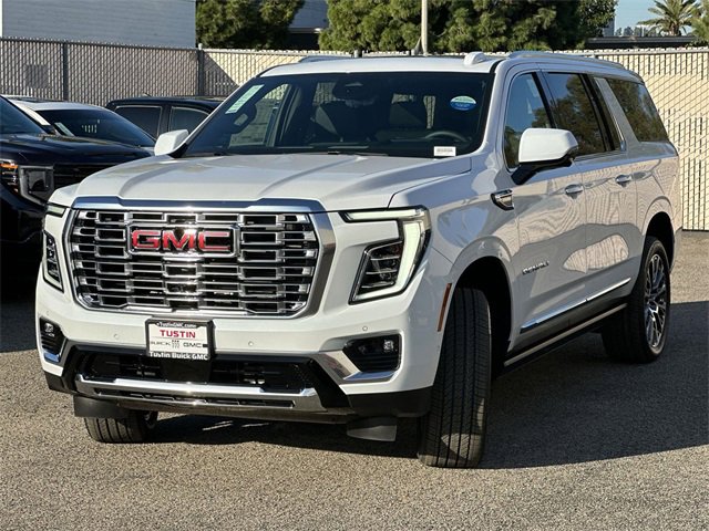 New 2026 GMC Yukon XL Denali w/ Denali Reserve Package image 6