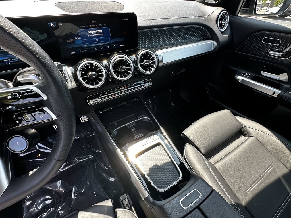 Certified 2026 Mercedes-Benz GLB 35 AMG 4MATIC image 31