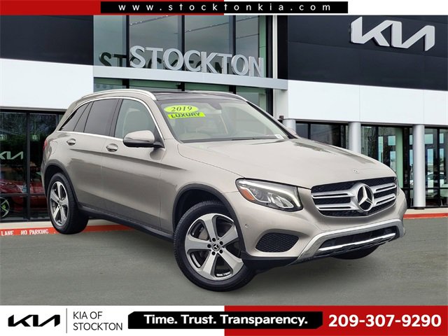 Used 2019 Mercedes-Benz GLC 300 4MATIC image 1