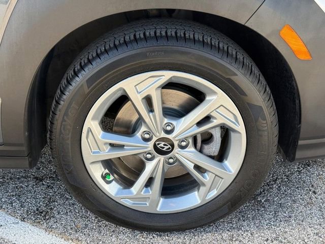 Used 2023 Hyundai Kona SEL w/ Convenience Package AWD/4WD image 7