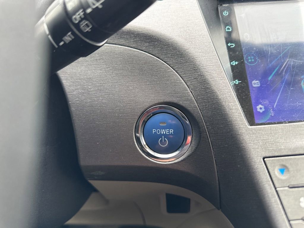Used 2015 Toyota Prius Three image 24