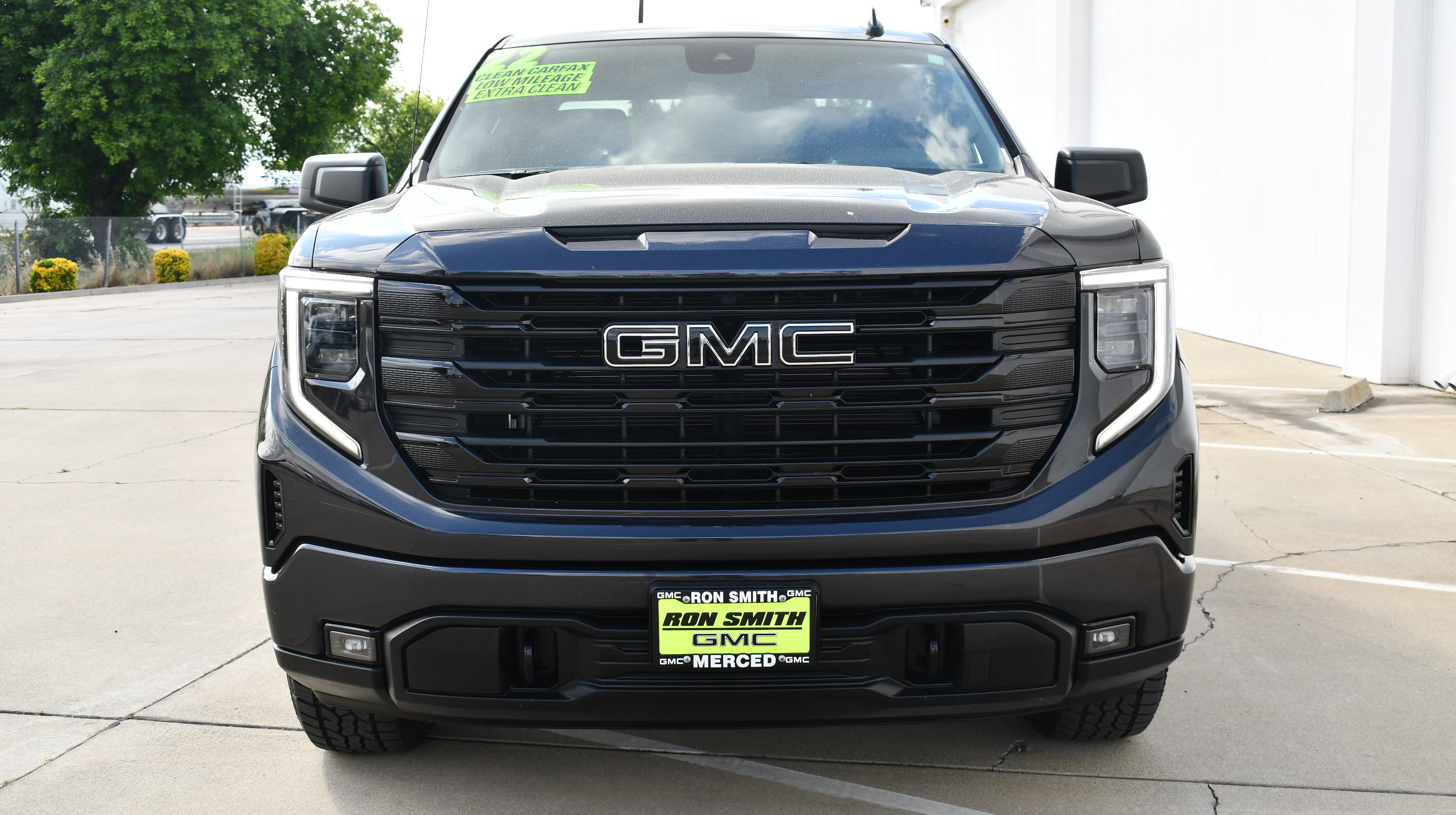 Used 2022 GMC Sierra 1500 Elevation AWD/4WD image 3