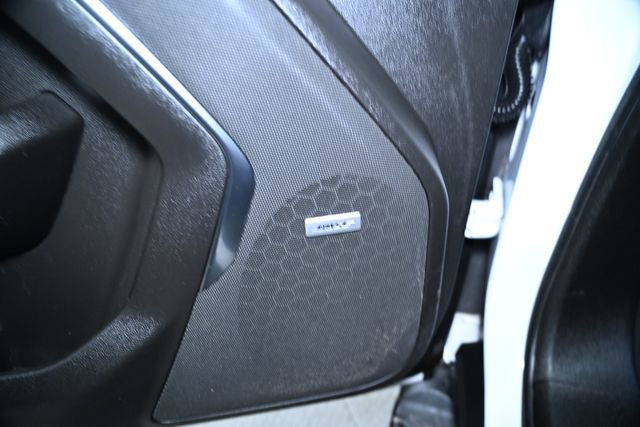 Used 2023 GMC Yukon XL SLT w/ SLT Luxury Package image 33