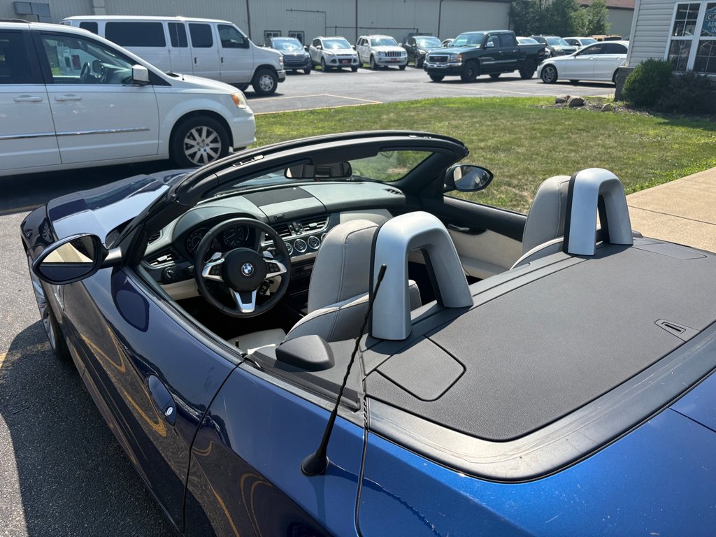 Used 2009 BMW Z4 sDrive35i RWD image 15