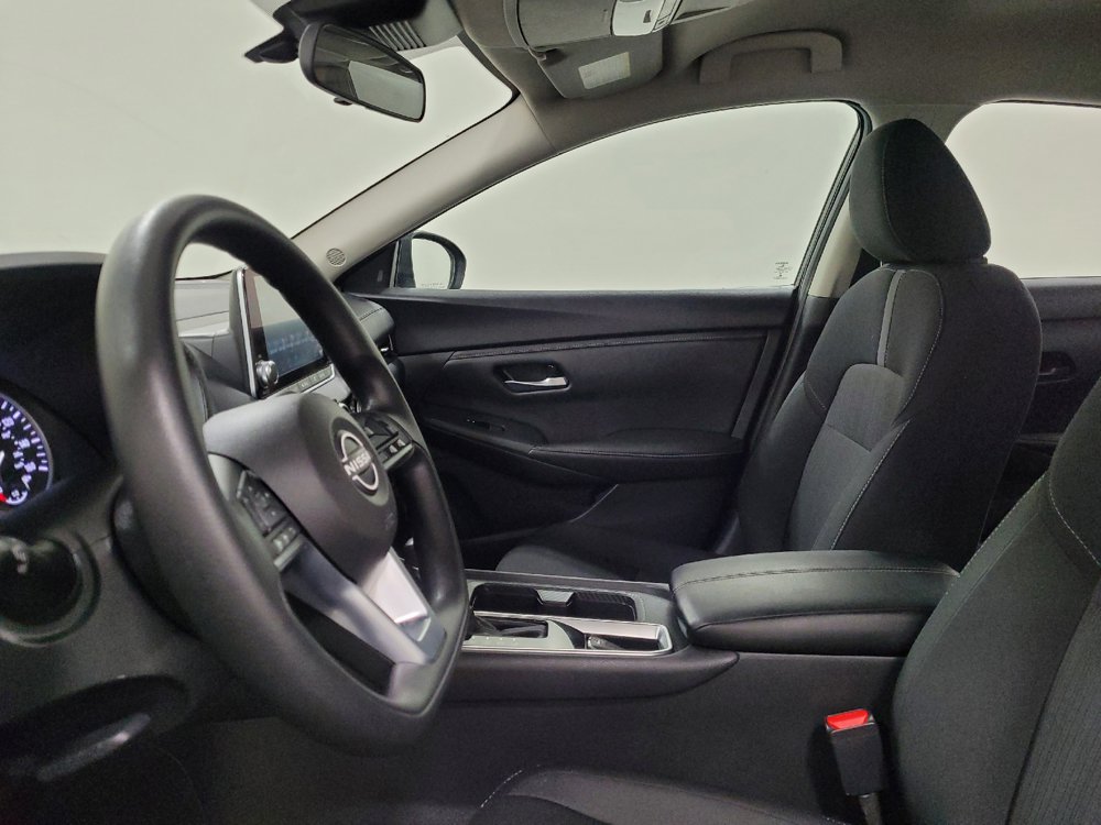 Used 2025 Nissan Sentra SV FWD image 17