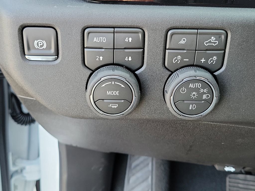 New 2026 Chevrolet Silverado 2500 LT w/ All Star Edition AWD/4WD image 15
