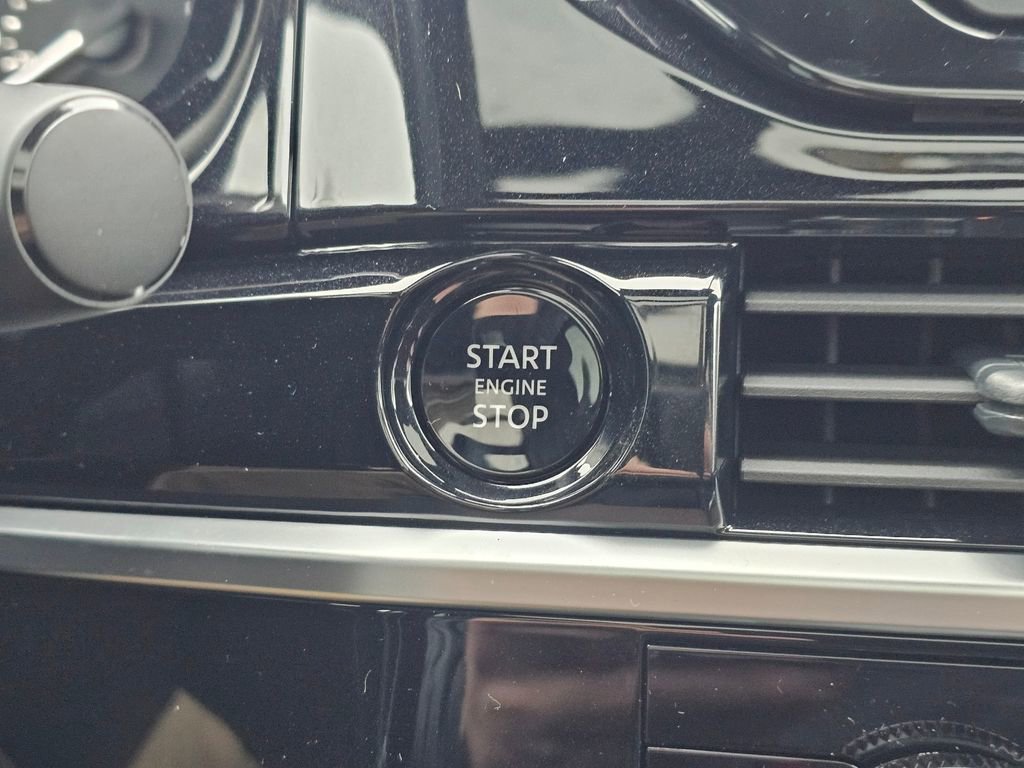 New 2025 Nissan Pathfinder SV w/ SV Premium Package image 16