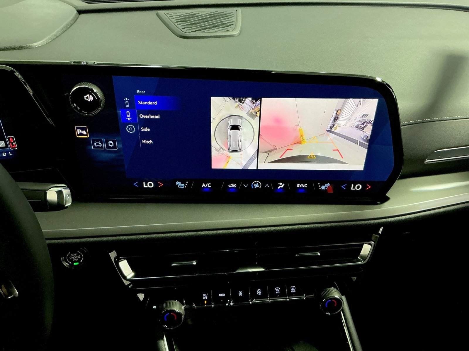 New 2026 Chevrolet Traverse LT w/ Enhanced Driving Package image 27