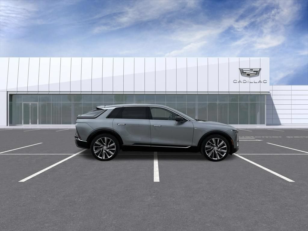 Certified 2025 Cadillac Lyriq Luxury w/ LPO, Floor Liner Package AWD/4WD image 2