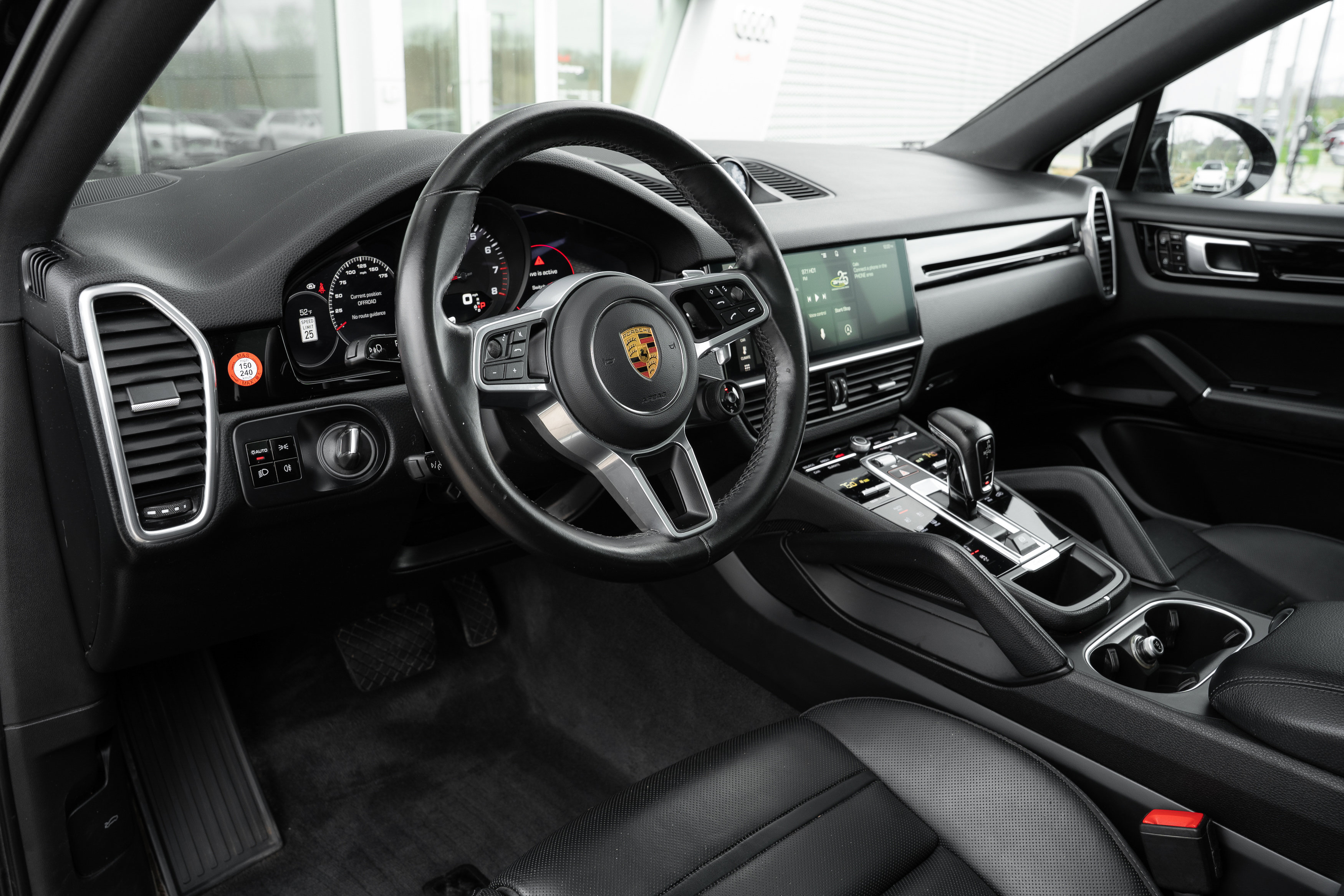 Used 2021 Porsche Cayenne Coupe image 10