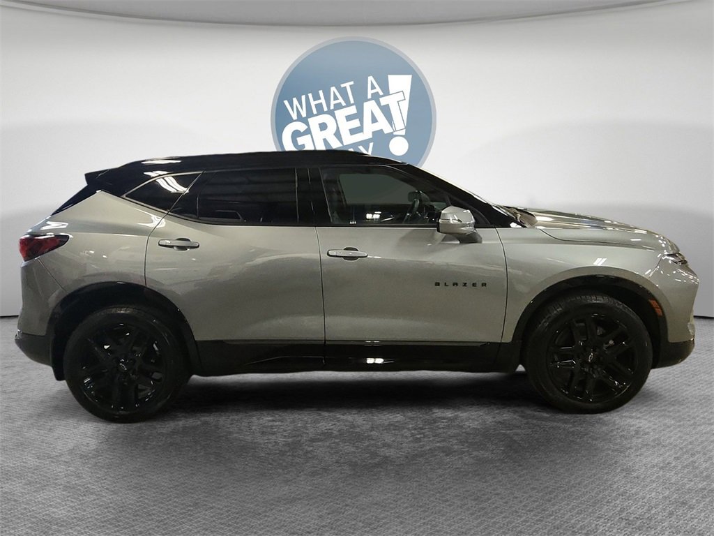 Certified 2024 Chevrolet Blazer RS w/ Driver Confidence II Package image 2