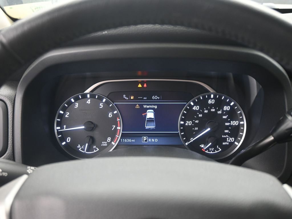Used 2024 Nissan Titan SV w/ SV Convenience Package image 11