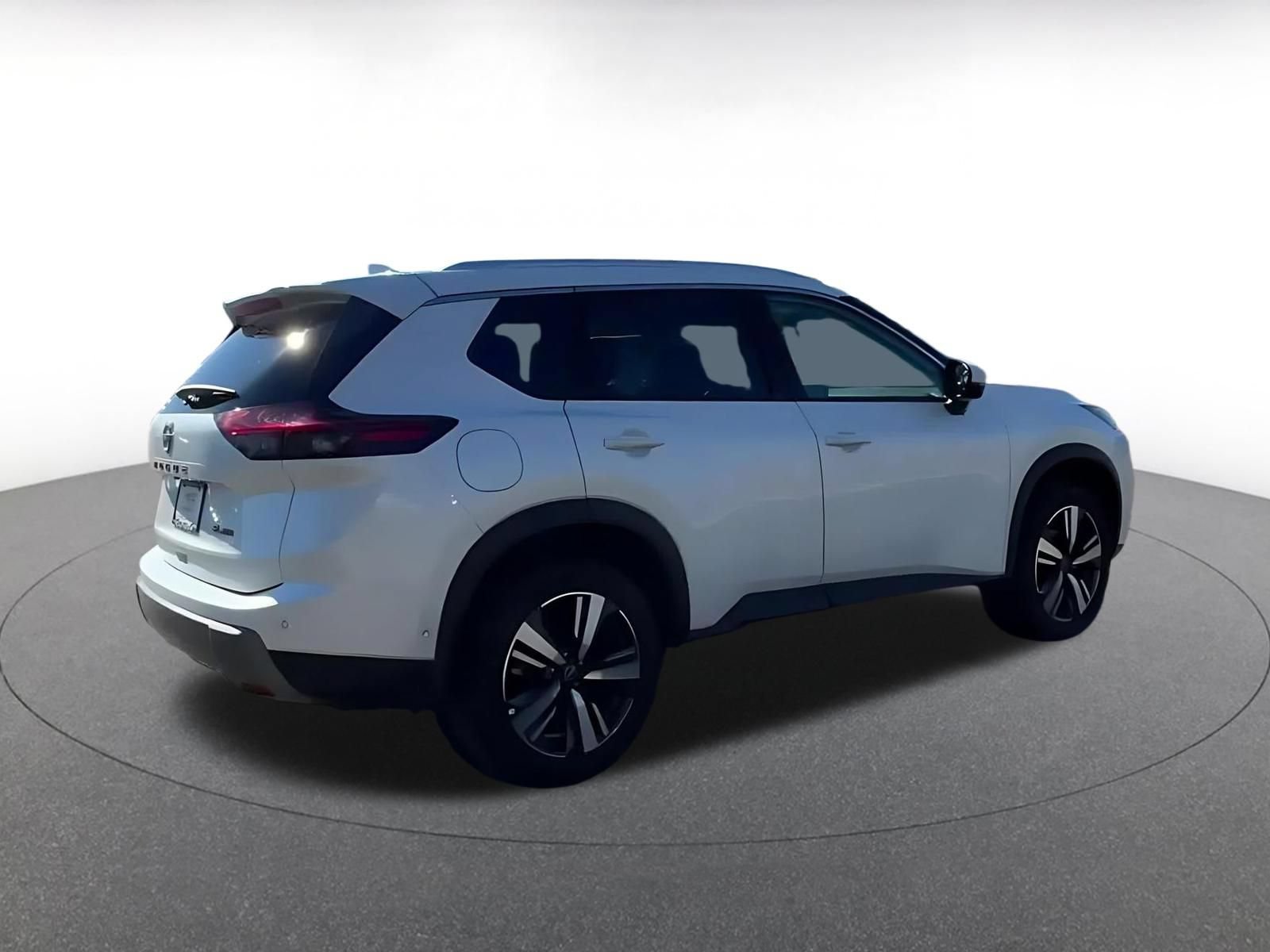 Used 2026 Nissan Rogue SL AWD/4WD image 15
