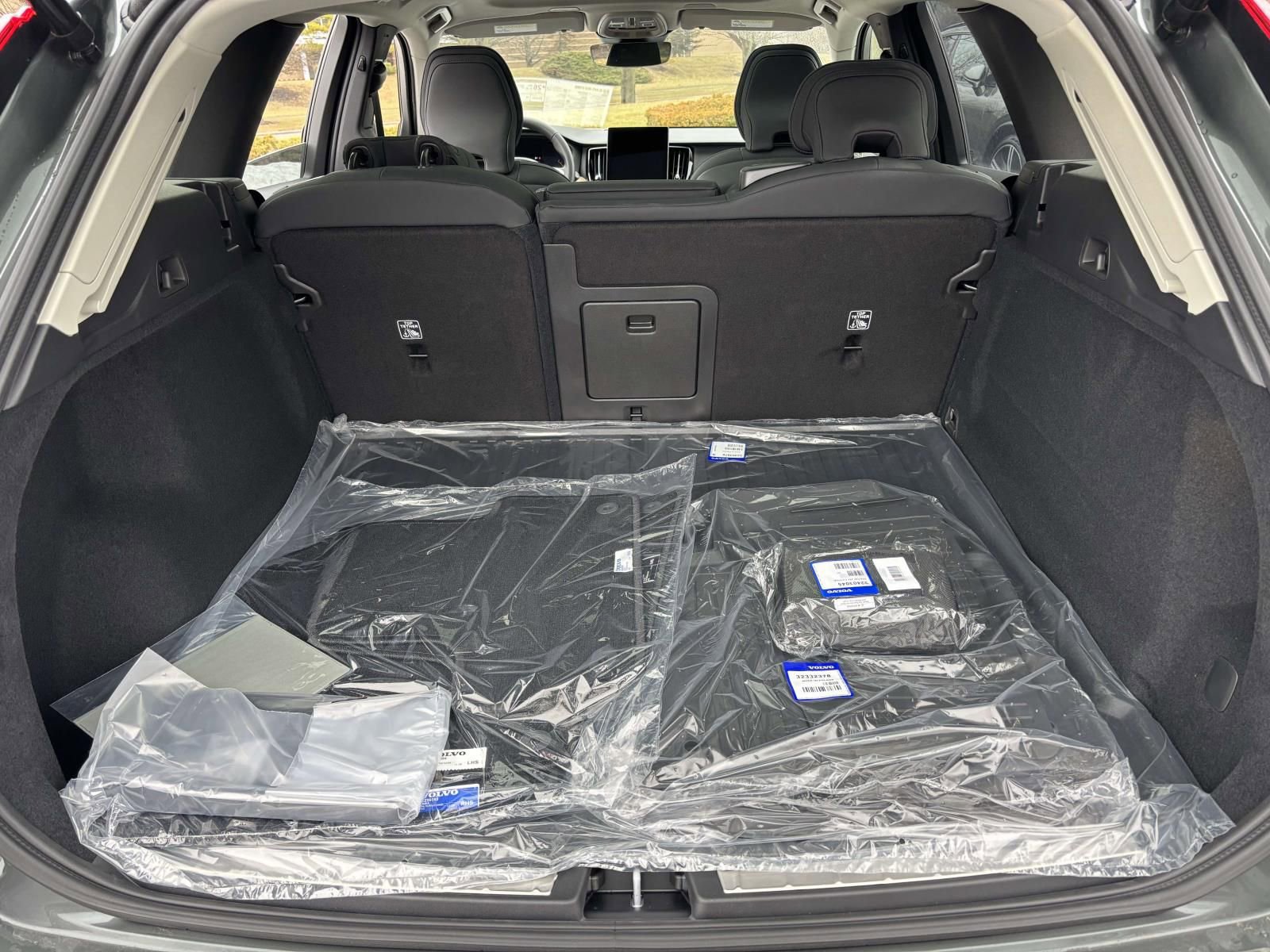 New 2026 Volvo XC60 B5 Plus w/ Protection Package Premier image 9