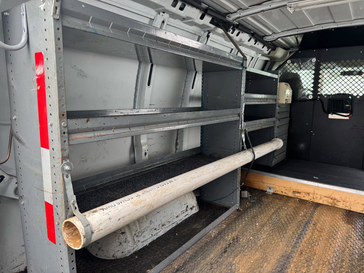 Used 2008 Chevrolet Express 3500 image 12