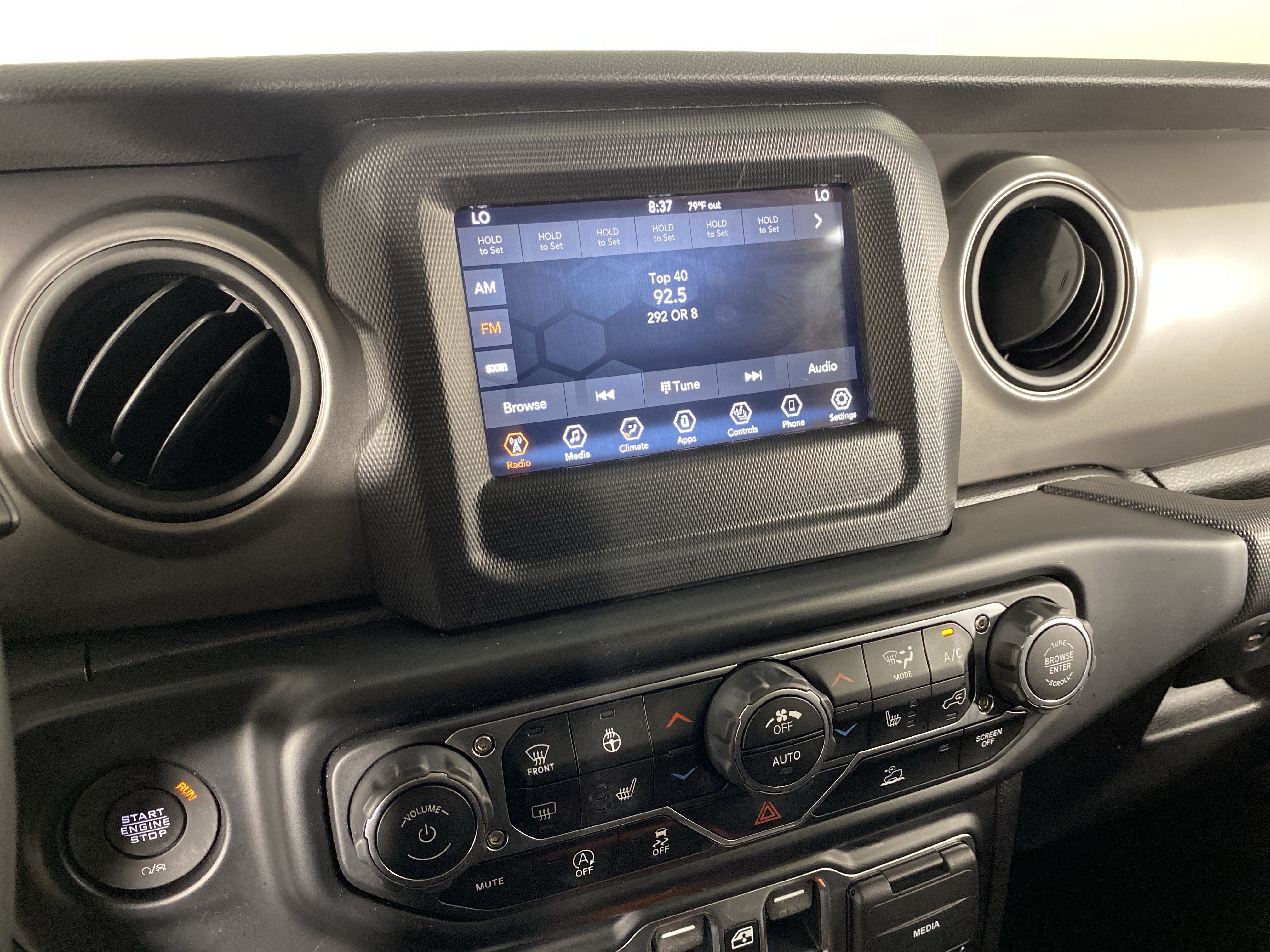Used 2022 Jeep Gladiator Sport AWD/4WD image 27