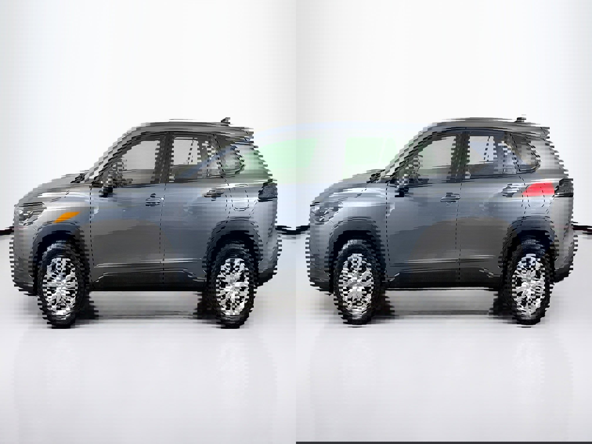 Used 2024 Toyota Corolla Cross L image 7