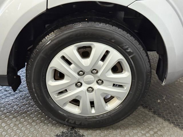 Used 2017 Dodge Journey SE image 14