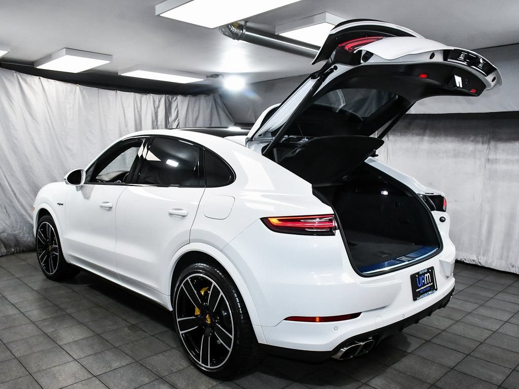 Used 2023 Porsche Cayenne Turbo S AWD/4WD image 71