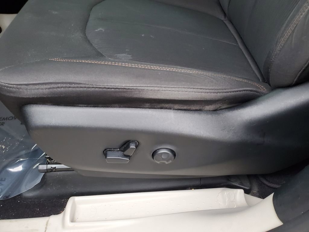 Used 2018 Chrysler Pacifica Touring Plus image 13