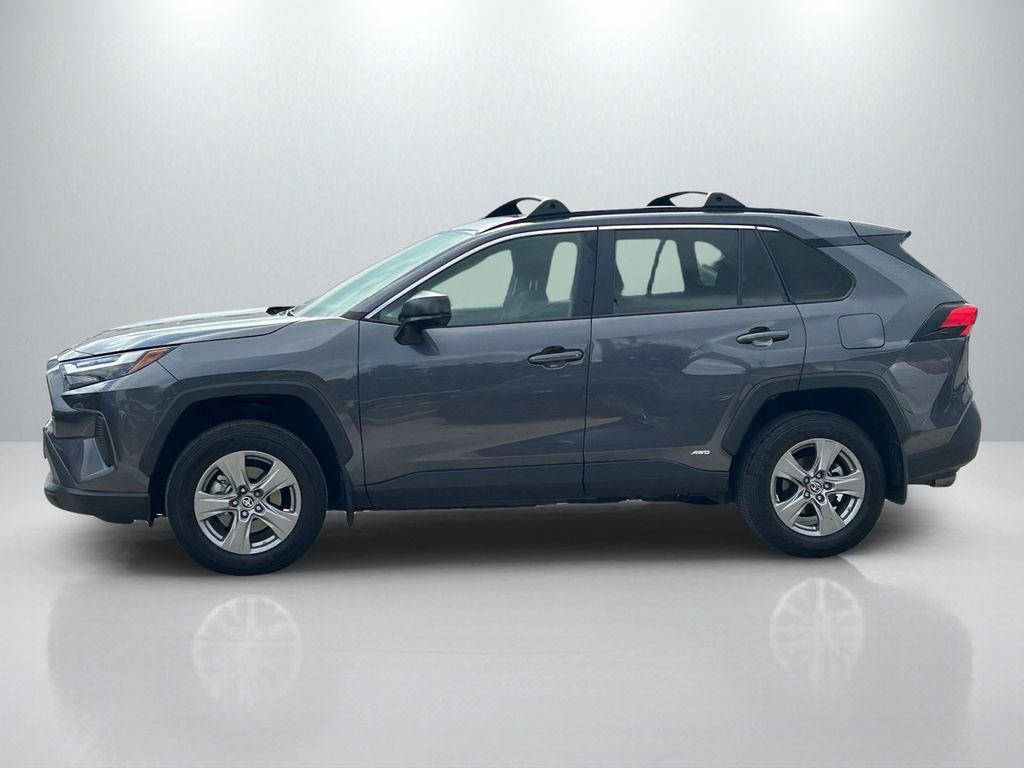 Used 2024 Toyota RAV4 LE AWD/4WD image 8