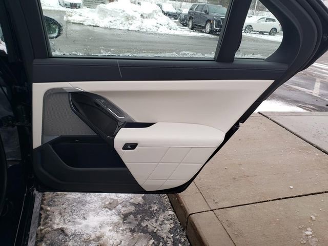 New 2026 BMW 740i xDrive w/ Premium Package image 16