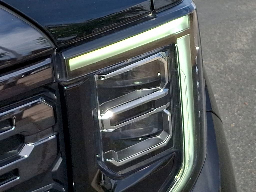 Used 2024 GMC Sierra 1500 Denali Ultimate image 9