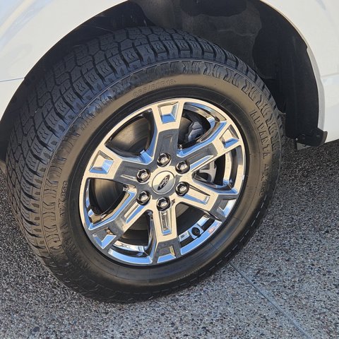 Used 2023 Ford F150 Lariat image 9