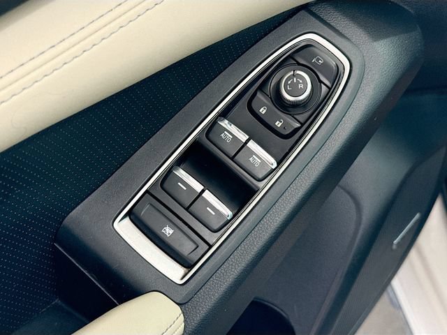 Used 2023 Subaru Ascent Limited w/ Technology Package AWD/4WD image 18