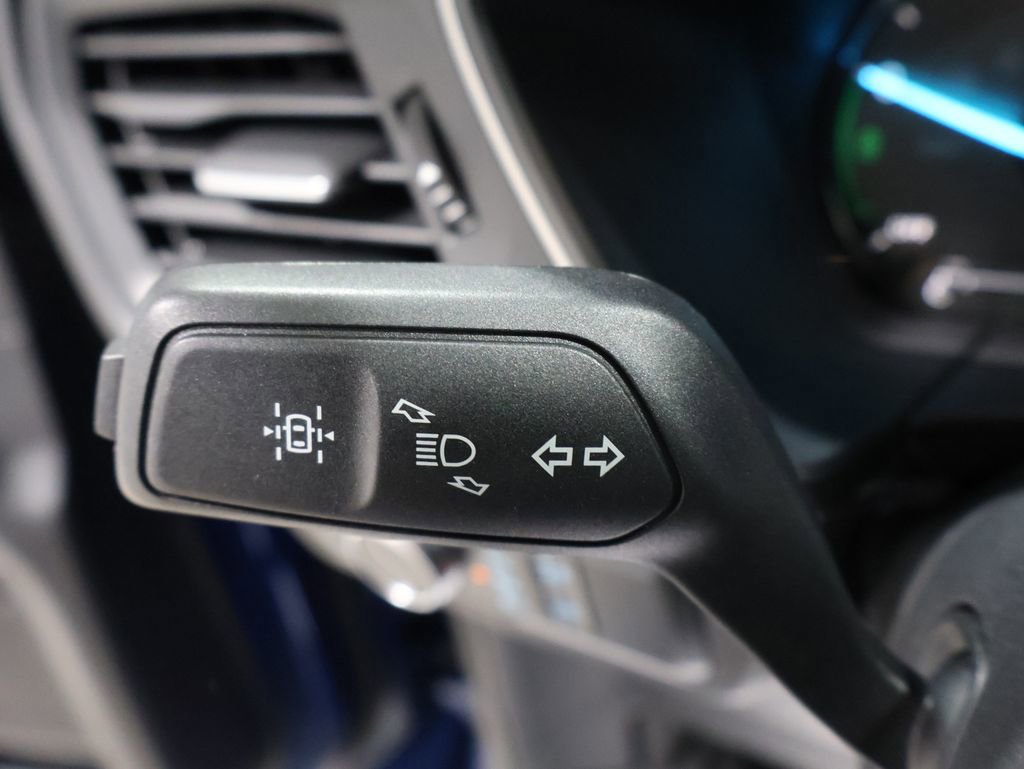 Used 2022 Ford Escape SE w/ Cold Weather Package image 38