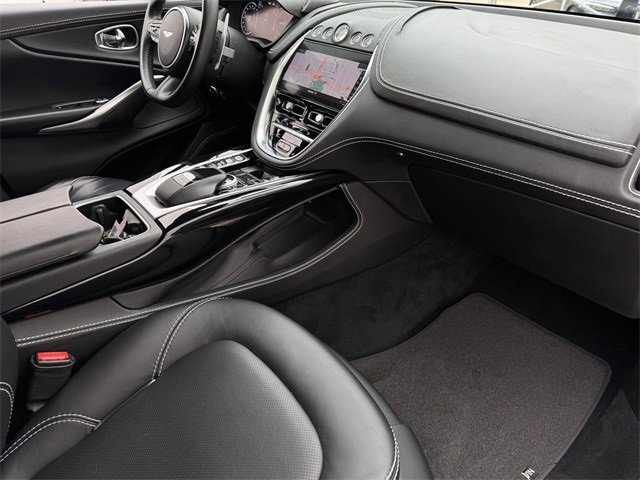 Used 2021 Aston Martin DBX image 18