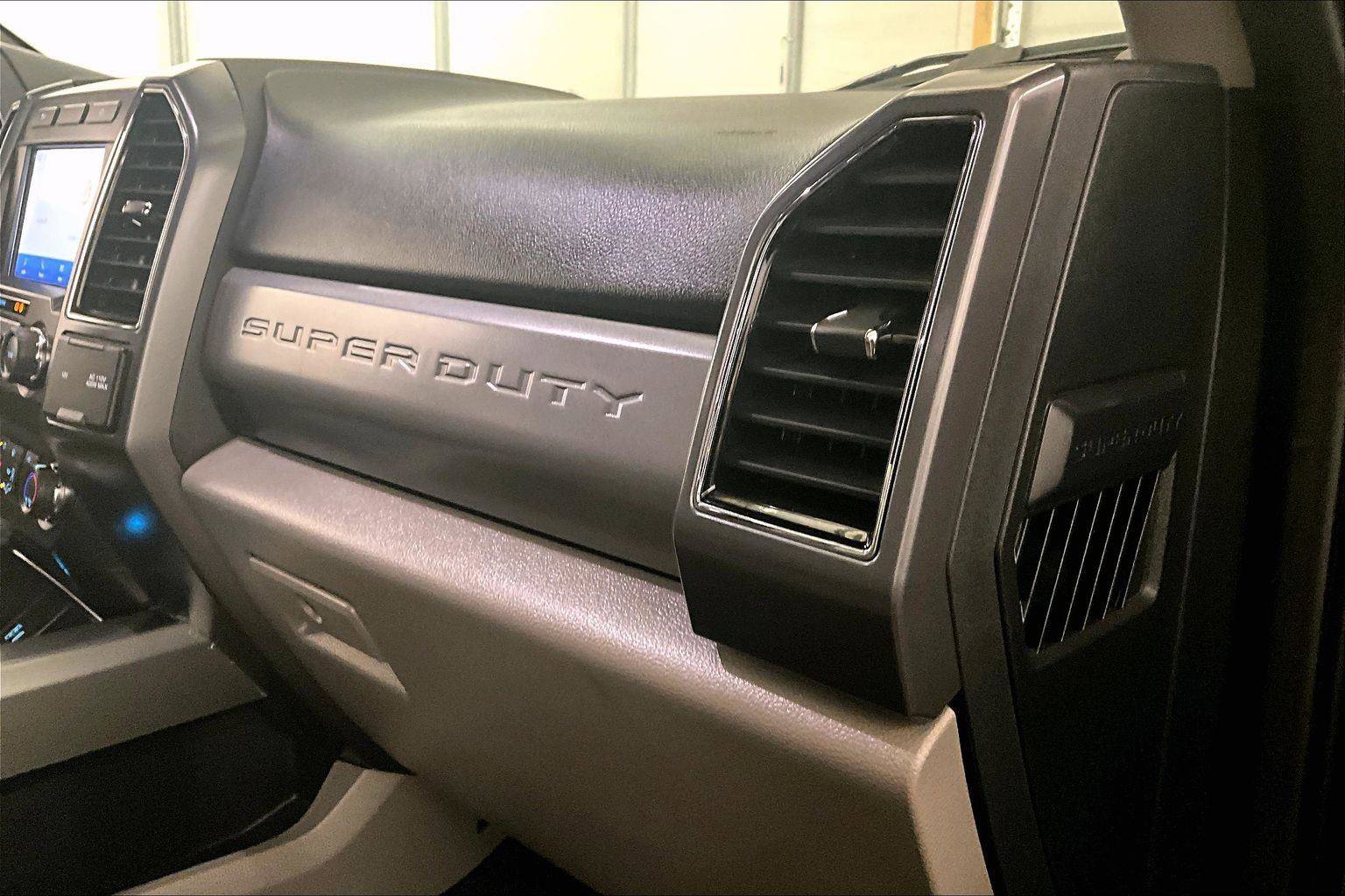 Used 2022 Ford F250 XLT w/ XLT Premium Package image 15