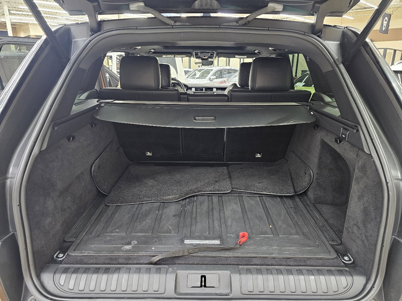 Used 2017 Land Rover Range Rover Sport HSE Dynamic image 14