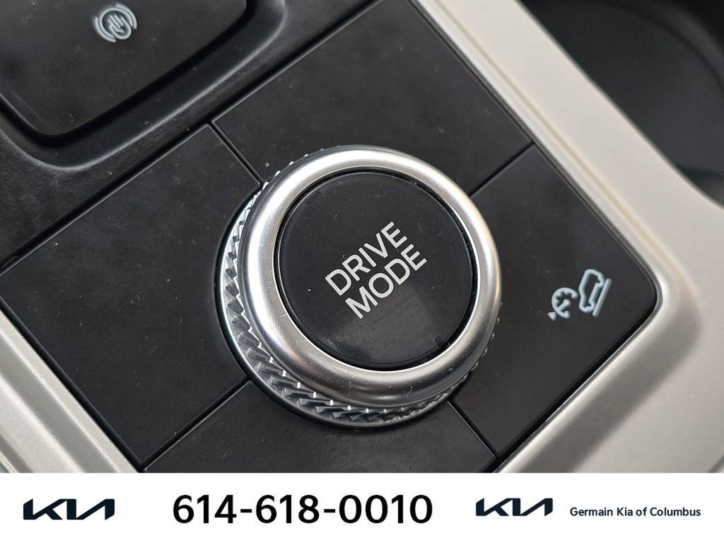 Used 2022 Ford Explorer XLT w/ Equipment Group 202A image 32