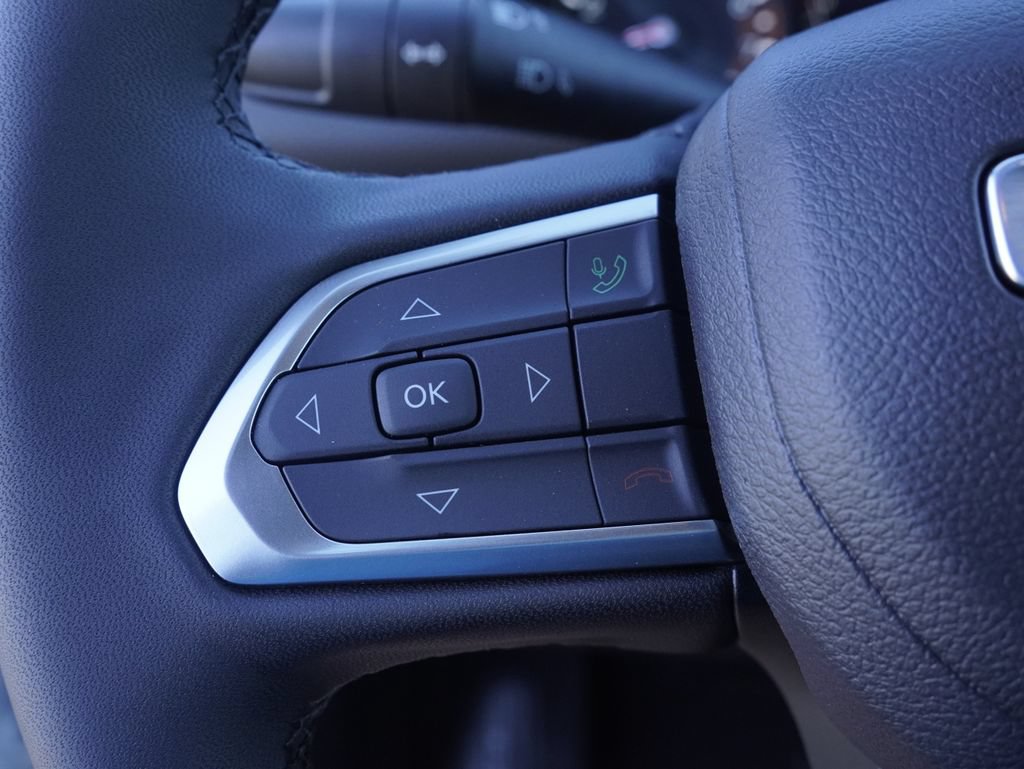 New 2026 Jeep Compass Latitude AWD/4WD image 15