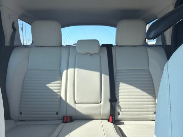 Used 2023 Land Rover Discovery Sport SE AWD/4WD image 26