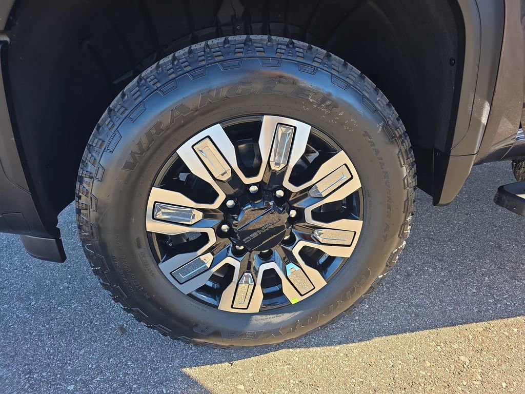 New 2026 GMC Sierra 2500 Denali w/ Denali Reserve Package image 36