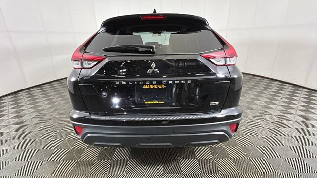 Used 2025 Mitsubishi Eclipse Cross LE AWD/4WD image 3