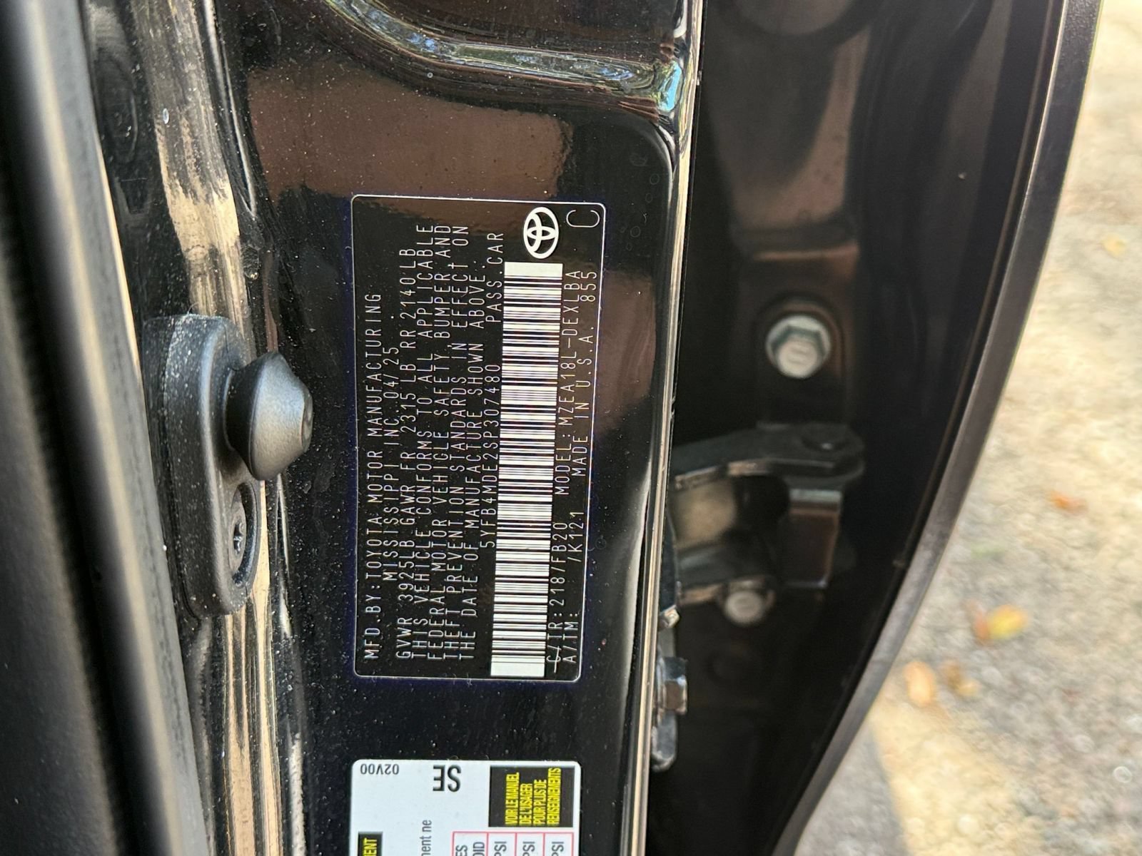 Used 2025 Toyota Corolla LE FWD image 26