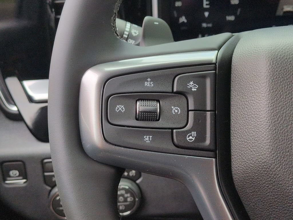 New 2026 Chevrolet Silverado 1500 RST w/ Dark Appearance Package AWD/4WD image 12
