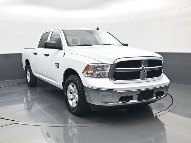 Used 2022 RAM 1500 Classic SLT w/ Electronics Group AWD/4WD image 3