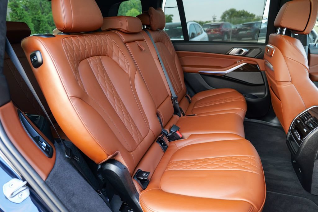 Used 2024 BMW X7 M60i w/ Executive Package AWD/4WD image 34