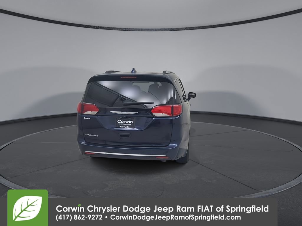 Used 2017 Chrysler Pacifica Touring-L Plus image 13