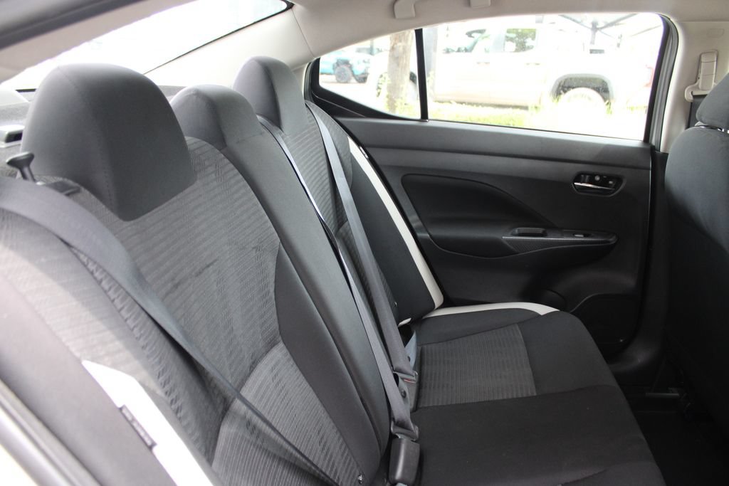 Used 2021 Nissan Versa SV FWD image 44