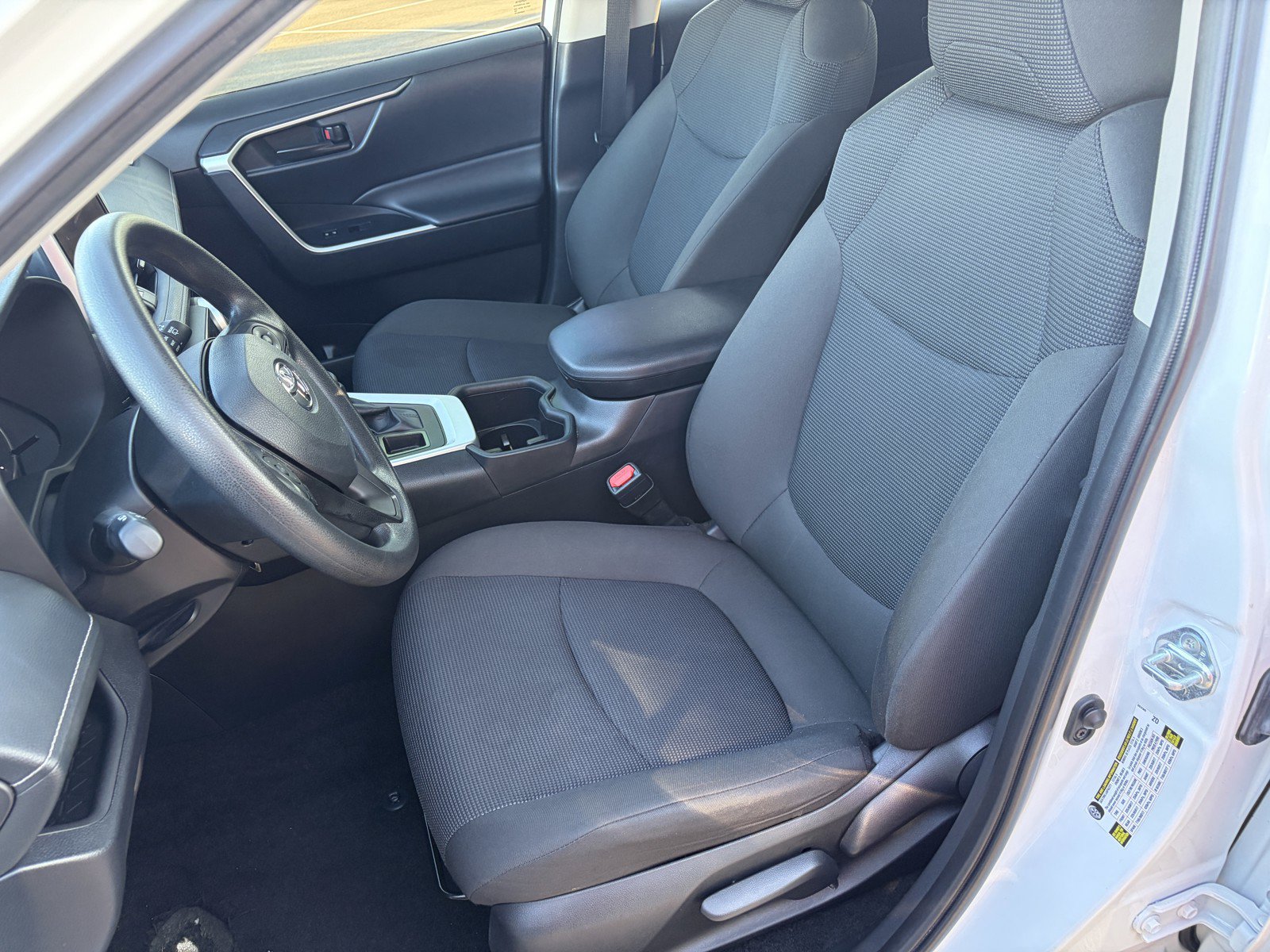Used 2024 Toyota RAV4 LE AWD/4WD image 11