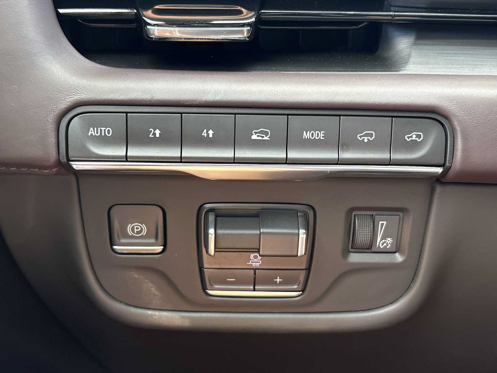 Used 2023 Cadillac Escalade Sport Platinum AWD/4WD image 36