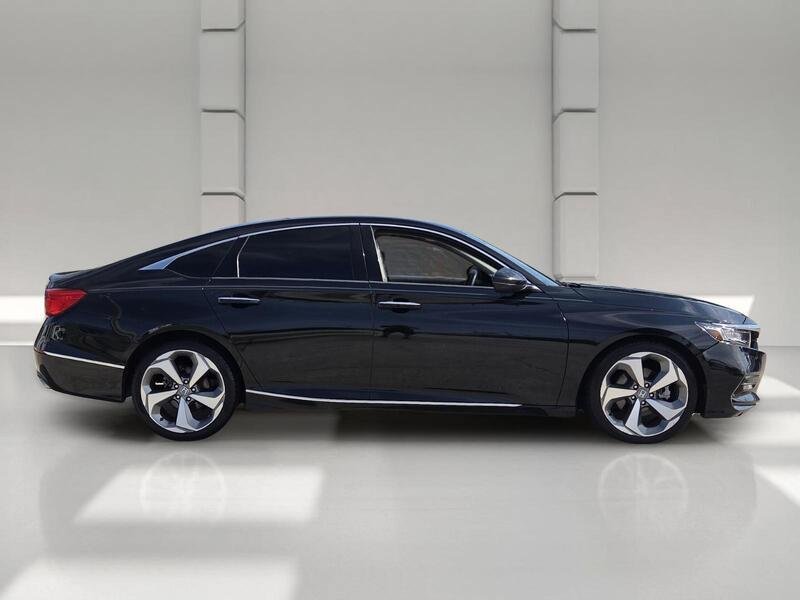 Used 2020 Honda Accord Touring image 6