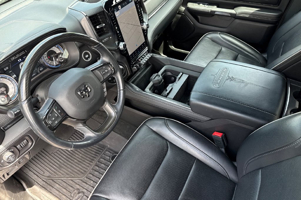 Used 2022 RAM 1500 Limited w/ Body Color Bumper Group AWD/4WD image 11