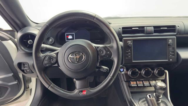 Used 2024 Toyota GR86 RWD image 19